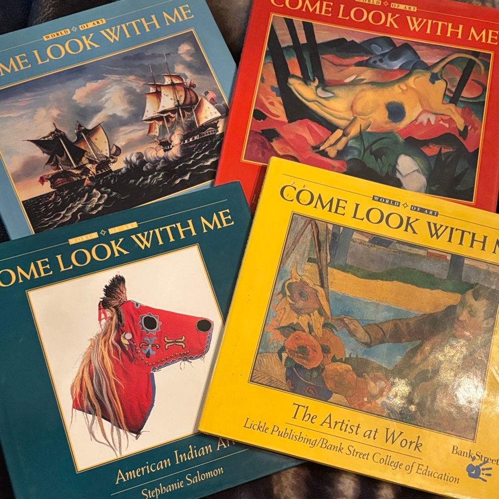 Set of 4 Come Look With Me art books